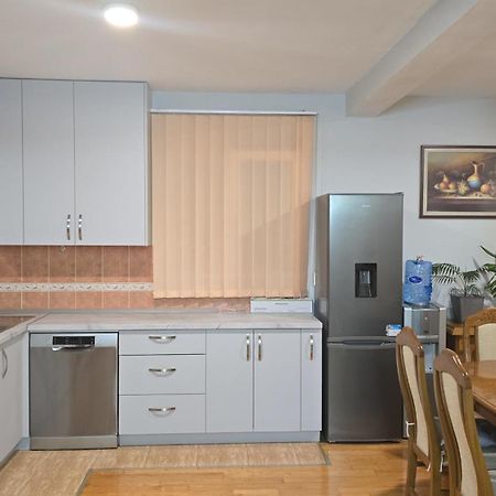 Family Apartment-Dilorena Бар Экстерьер фото
